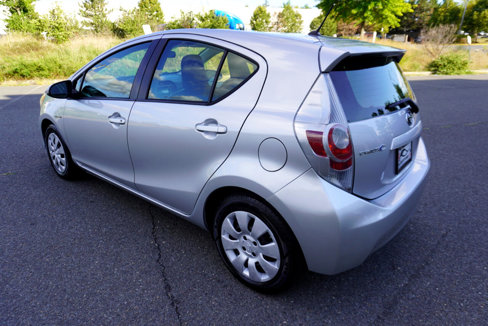 Used 2012 Toyota Prius C One image 5