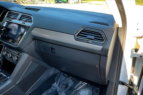 Used 2018 Volkswagen Tiguan SE image 27