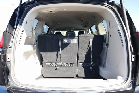 Used 2018 Chrysler Pacifica Touring-L image 25