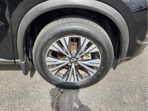 Used 2023 Nissan Rogue SV image 19