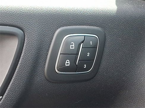 Used 2022 Ford Escape SEL w/ Technology Package image 28