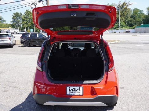 Used 2023 Kia Soul LX w/ LX Technology Package image 18
