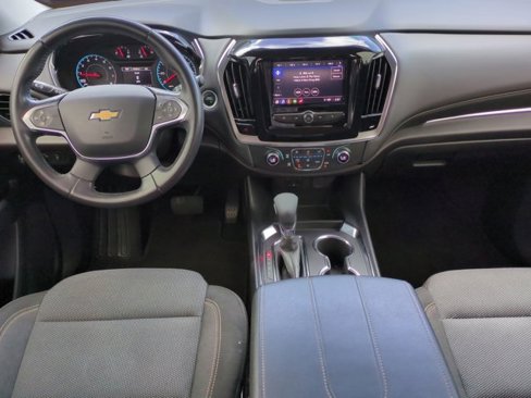 Used 2021 Chevrolet Traverse LT image 15