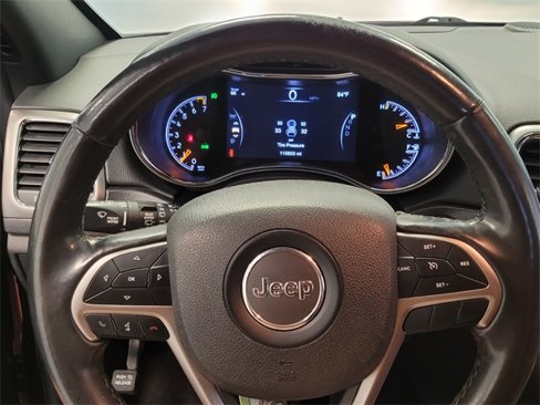 Used 2018 Jeep Grand Cherokee Laredo image 25