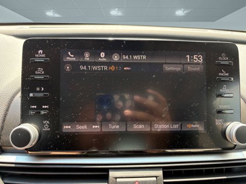 Used 2018 Honda Accord EX image 29