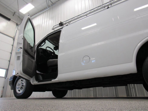 Used 2019 Chevrolet Express 3500 w/ Driver Convenience Package image 22
