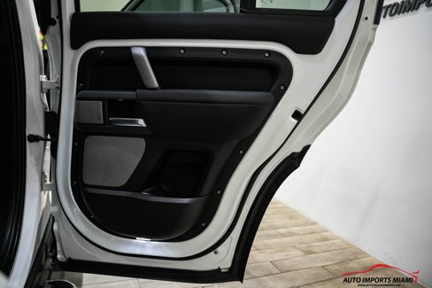 Used 2023 Land Rover Defender 110 X-Dynamic SE image 53