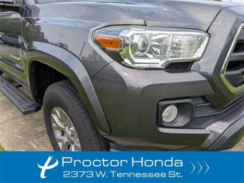 Used 2019 Toyota Tacoma SR5 image 2
