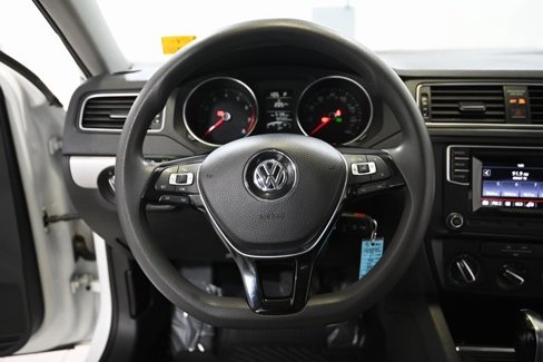 Used 2018 Volkswagen Jetta S image 4