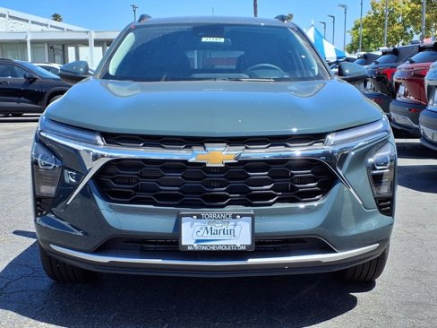 New 2025 Chevrolet Trax LT w/ Driver Confidence Package image 2