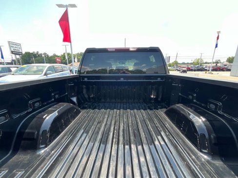Used 2022 Chevrolet Silverado 1500 Custom image 10