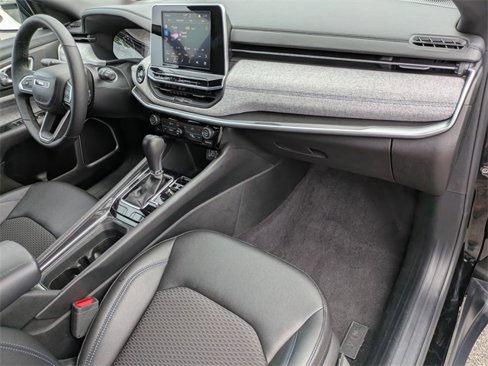 New 2025 Jeep Compass Latitude w/ Convenience Group image 27