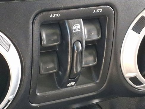 Used 2014 Jeep Wrangler Unlimited Sahara w/ Dual Top Group image 26