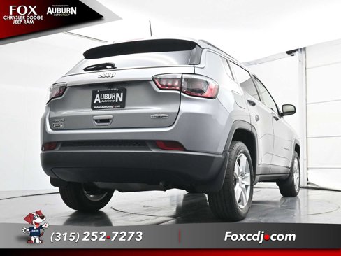 Used 2022 Jeep Compass Latitude w/ Convenience Group image 18