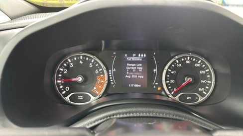 Used 2019 Jeep Renegade Latitude image 33