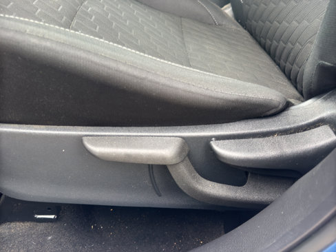 Used 2024 Nissan Kicks SV image 15