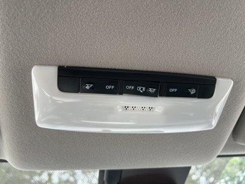 New 2025 Nissan Versa S w/ Trunk Package image 30