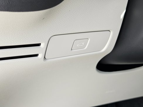 New 2026 Volvo XC40 B4 Plus w/ Protection Package image 22