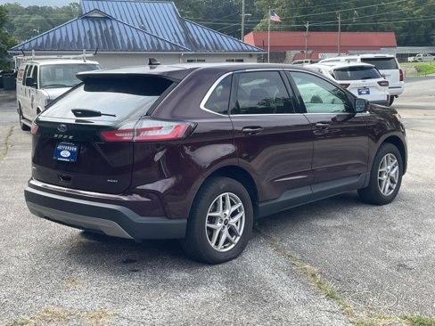 Used 2024 Ford Edge SEL image 8
