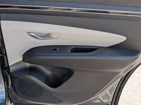 Certified 2022 Hyundai Tucson SE image 31