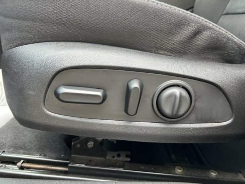 Used 2020 Chevrolet Malibu LT image 14
