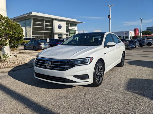 Certified 2020 Volkswagen Jetta SEL Premium image 3