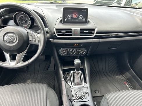 Used 2016 MAZDA MAZDA3 i Touring image 14