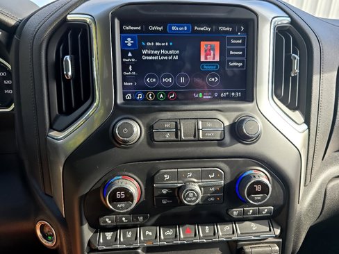 Used 2021 Chevrolet Silverado 2500 LTZ w/ LTZ Premium Package image 33