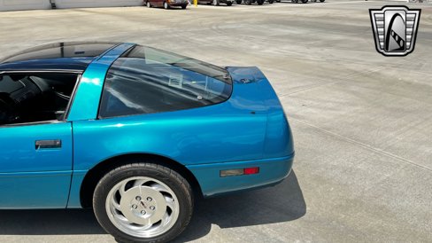 Used 1995 Chevrolet Corvette Coupe image 6