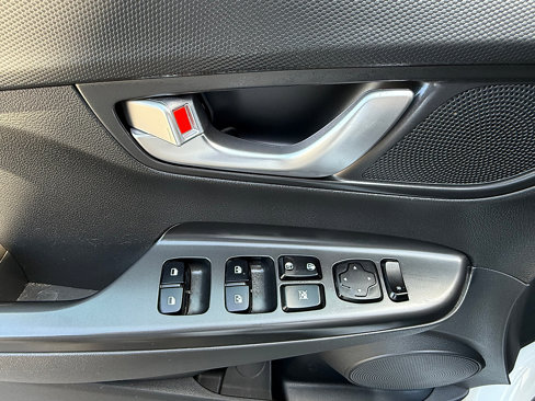 Used 2023 Hyundai Kona SEL image 28