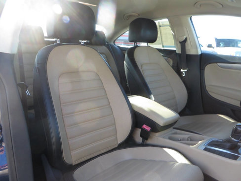 Used 2013 Volkswagen CC Sport image 41