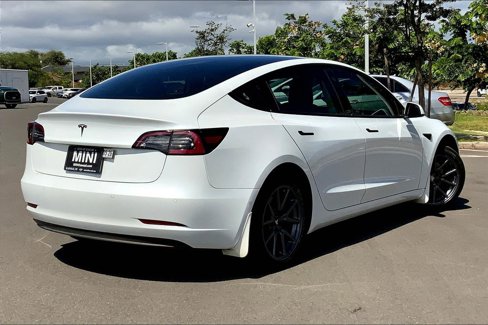 Used 2020 Tesla Model 3 Standard Range image 11