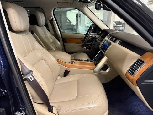 Used 2019 Land Rover Range Rover HSE image 9