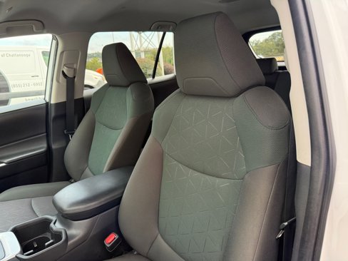 Used 2023 Toyota RAV4 XLE image 26