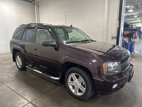 Used 2008 Chevrolet TrailBlazer LT w/ Sun And Sound Package image 3