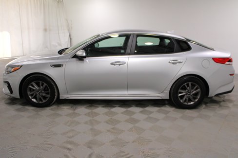 Used 2020 Kia Optima LX image 28