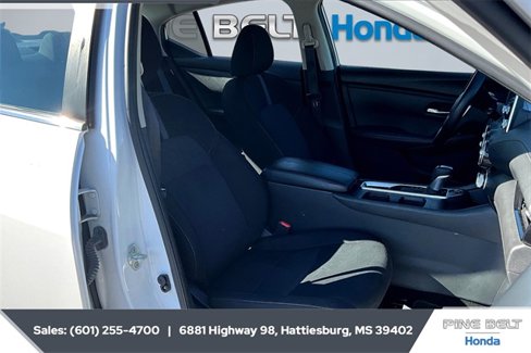 Used 2023 Nissan Sentra SV image 6