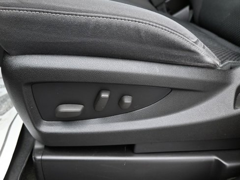 Used 2014 GMC Sierra 1500 SLE w/ SLE Value Package image 9