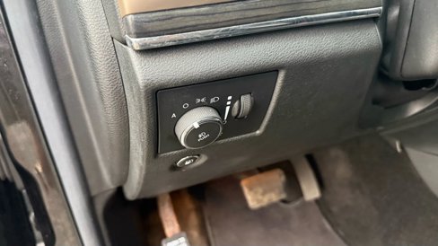 Used 2014 Jeep Grand Cherokee Overland image 17
