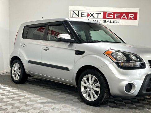 Used 2013 Kia Soul + w/ Audio Pkg image 2