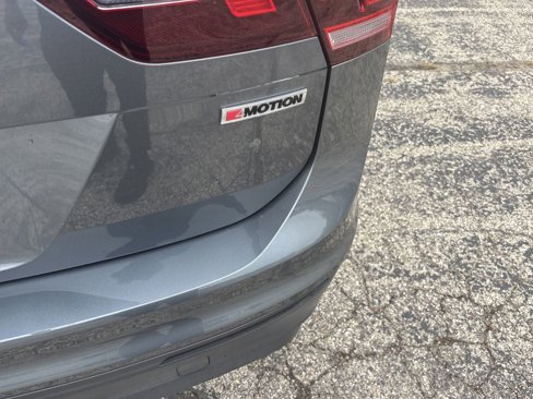 Used 2019 Volkswagen Tiguan SE image 31