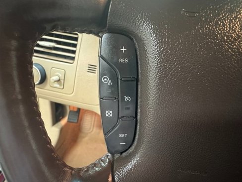 Used 2008 Buick Lucerne CXL w/ Driver Confidence Package image 28