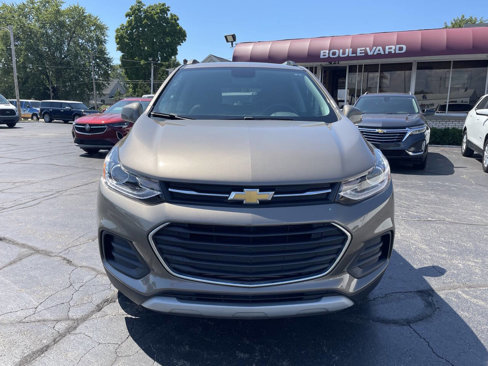 Used 2022 Chevrolet Trax LT w/ Premium Seat Package image 9