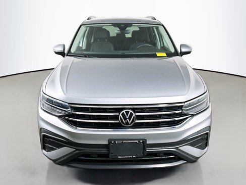 Used 2022 Volkswagen Tiguan S w/ IQ.Drive Package image 2