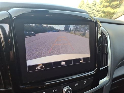 Used 2020 Chevrolet Traverse LT image 20