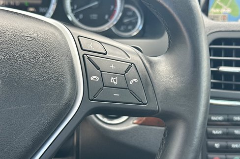 Used 2013 Mercedes-Benz E 550 Coupe image 32