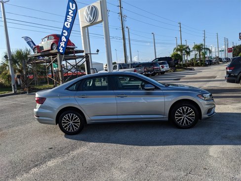 Certified 2020 Volkswagen Jetta SE image 7