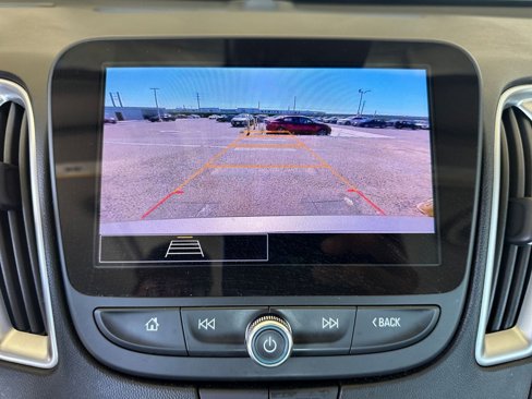 Used 2024 Chevrolet Malibu LT image 17