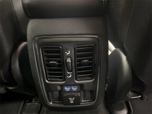 Used 2020 Jeep Grand Cherokee Limited image 21