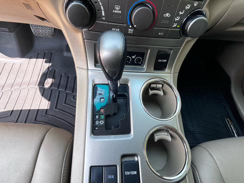 Used 2013 Toyota Highlander FWD image 29